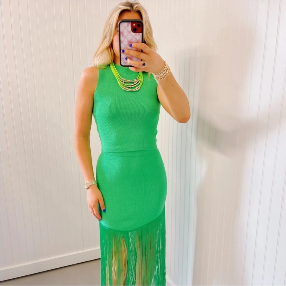 String me along set- Triple Threads